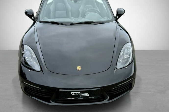 porsche-boxster-bensin-2017-big-3