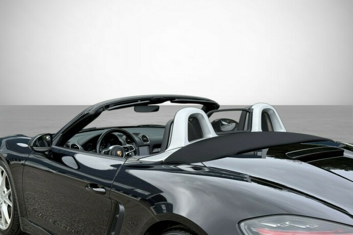 porsche-boxster-bensin-2017-big-9