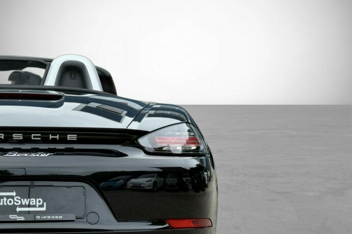 porsche-boxster-bensin-2017-big-14