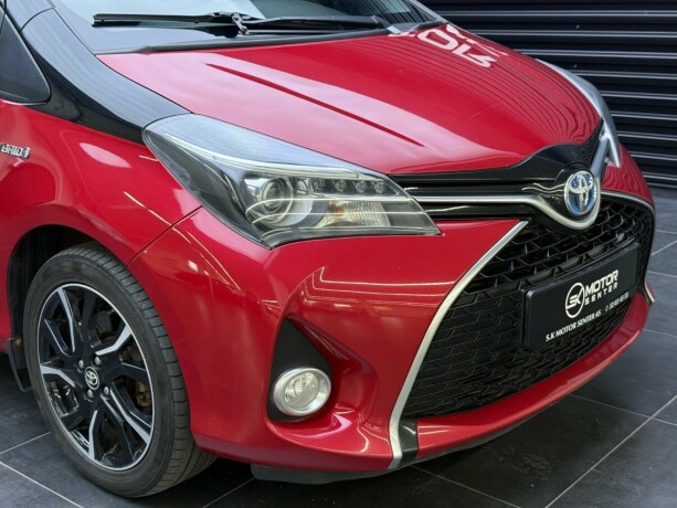 toyota-yaris-elektrisitetbensin-2016-big-2