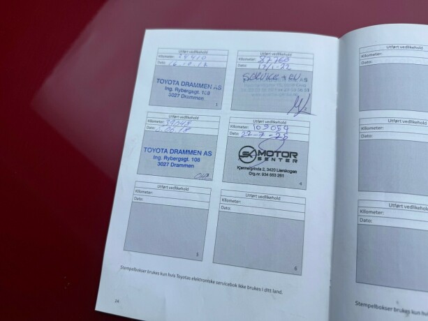 toyota-yaris-elektrisitetbensin-2016-big-33