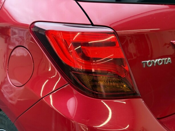 toyota-yaris-elektrisitetbensin-2016-big-6