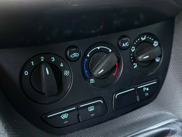 ford-transit-connect-diesel-2016-big-25