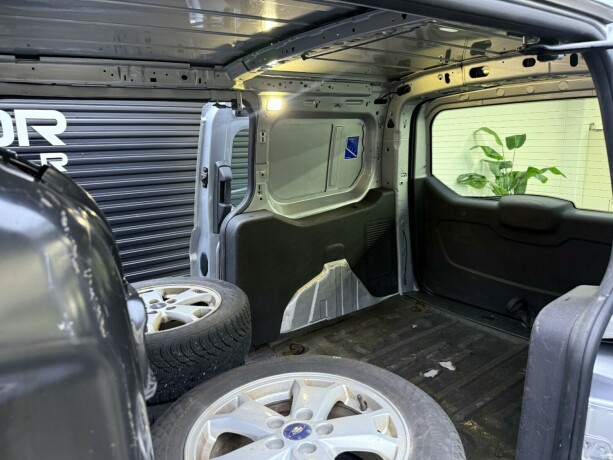 ford-transit-connect-diesel-2016-big-32