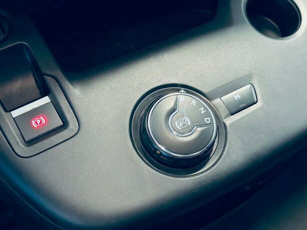 peugeot-partner-diesel-2021-big-17