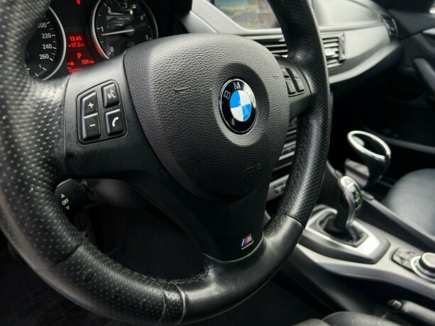 bmw-x1-diesel-2013-big-23