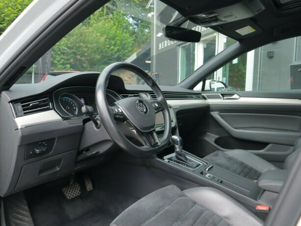 volkswagen-passat-elektrisitetbensin-2016-big-5