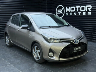 Toyota | Yaris | Elektrisitet+bensin | 2015