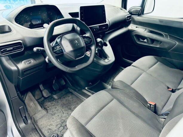 peugeot-partner-diesel-2019-big-10