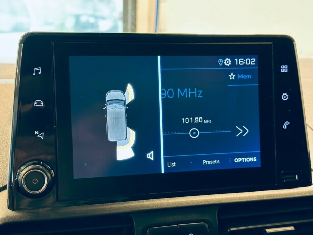 peugeot-partner-diesel-2019-big-20