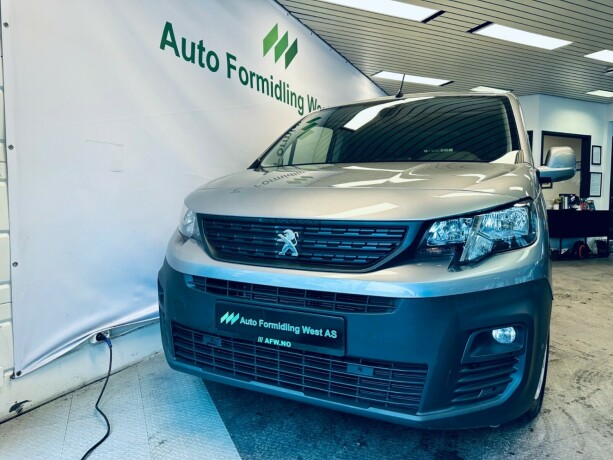 peugeot-partner-diesel-2019-big-2