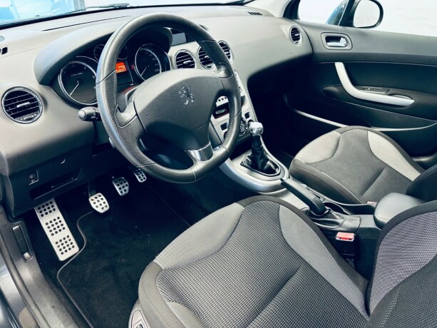 peugeot-308-diesel-2011-big-11