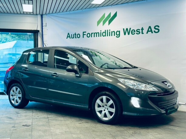 peugeot-308-diesel-2011-big-9