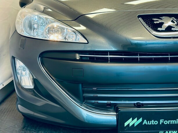 peugeot-308-diesel-2011-big-28