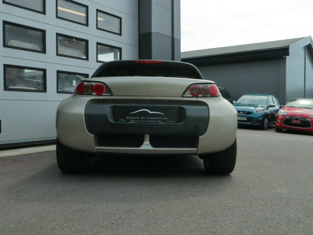 smart-roadster-bensin-2004-big-12