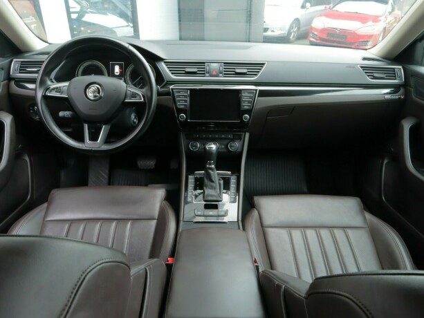skoda-superb-diesel-2016-big-8