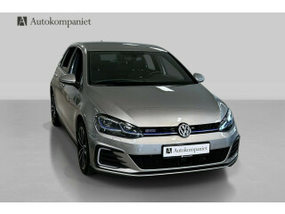 Volkswagen | Golf | Elektrisitet+bensin | 2019