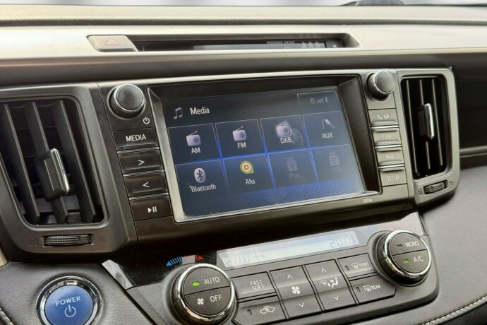 toyota-rav4-elektrisitetbensin-2017-big-25