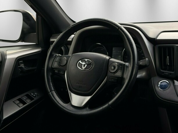 toyota-rav4-elektrisitetbensin-2017-big-21