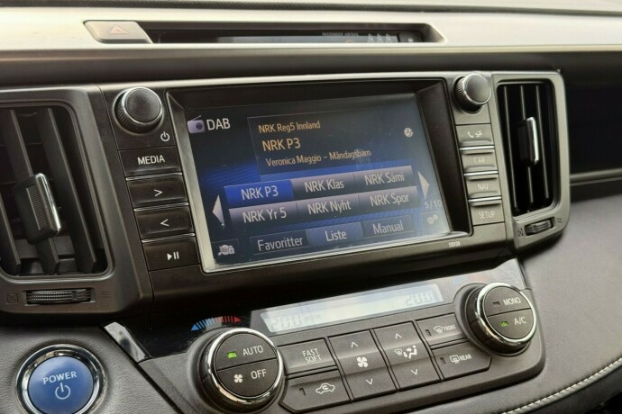 toyota-rav4-elektrisitetbensin-2017-big-24