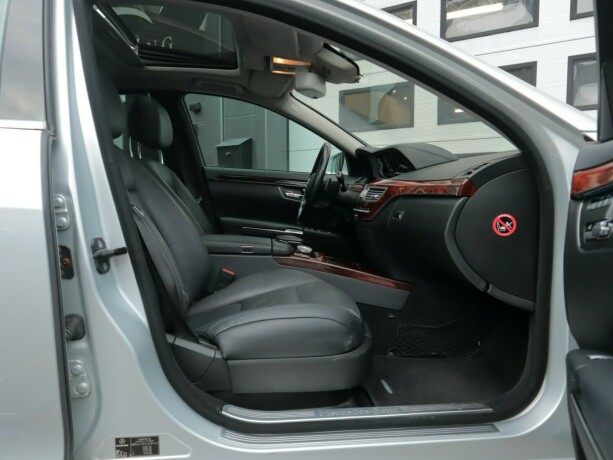 mercedes-benz-s-klasse-elektrisitetbensin-2010-big-18