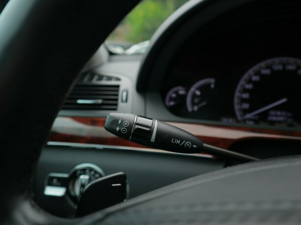 mercedes-benz-s-klasse-elektrisitetbensin-2010-big-27