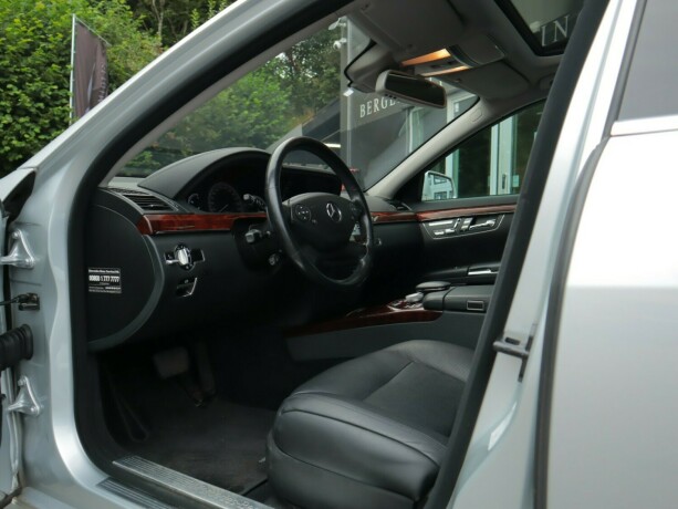 mercedes-benz-s-klasse-elektrisitetbensin-2010-big-13