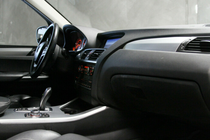 bmw-x3-diesel-2011-big-5