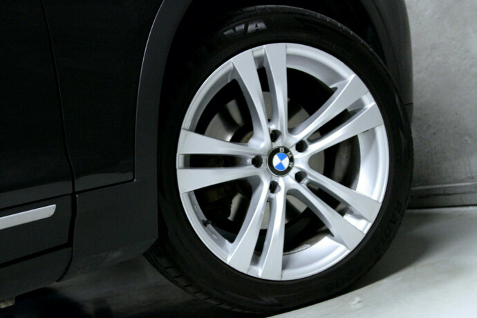 bmw-x3-diesel-2011-big-23