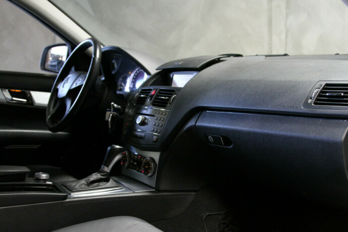mercedes-benz-c-klasse-diesel-2008-big-6