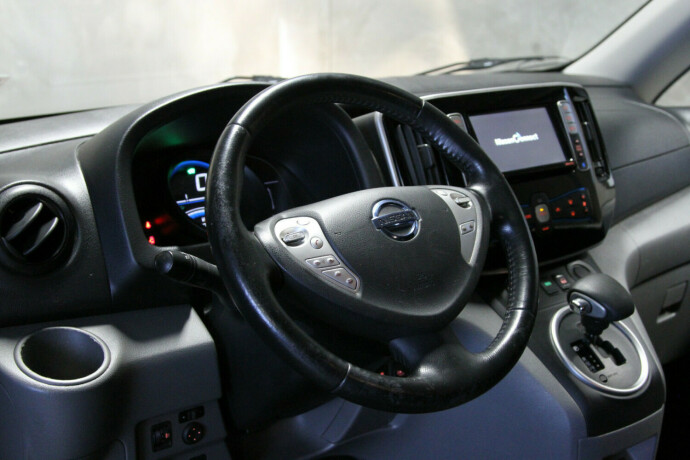nissan-e-nv200-elektrisitet-2018-big-20