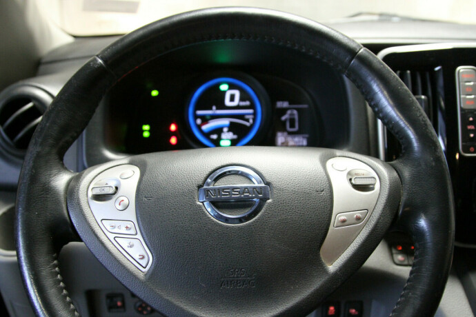 nissan-e-nv200-elektrisitet-2018-big-17