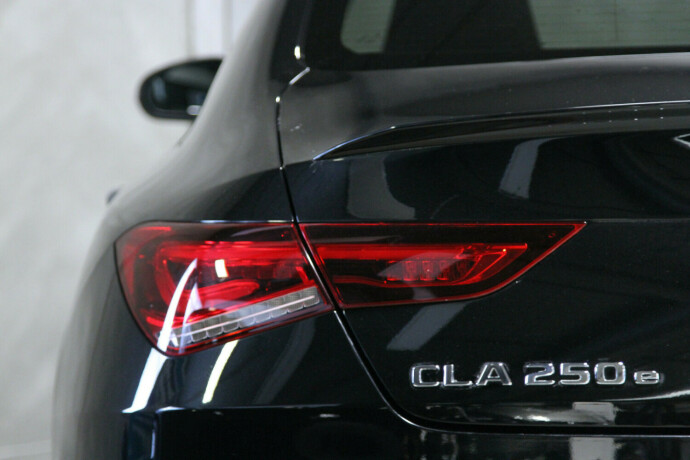 mercedes-benz-cla-plug-in-petrol-2022-big-29