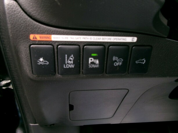 mitsubishi-outlander-elektrisitetbensin-2016-big-13