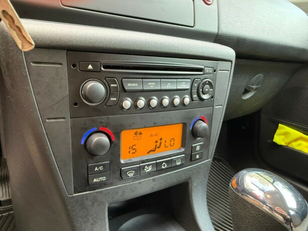 citroen-c4-diesel-2006-big-20