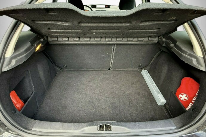 citroen-c4-diesel-2006-big-29