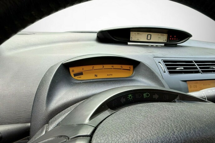citroen-c4-diesel-2006-big-17