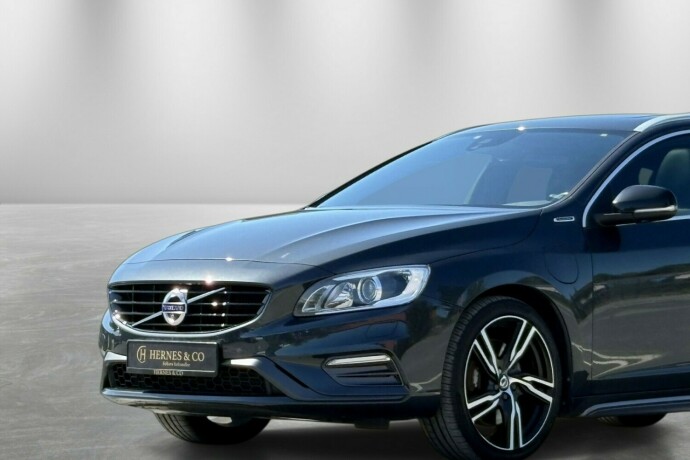 volvo-v60-elektrisitetdiesel-2017-big-1
