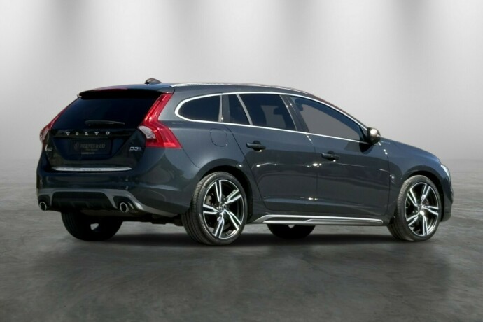 volvo-v60-elektrisitetdiesel-2017-big-2