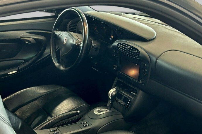 porsche-911-bensin-2001-big-13