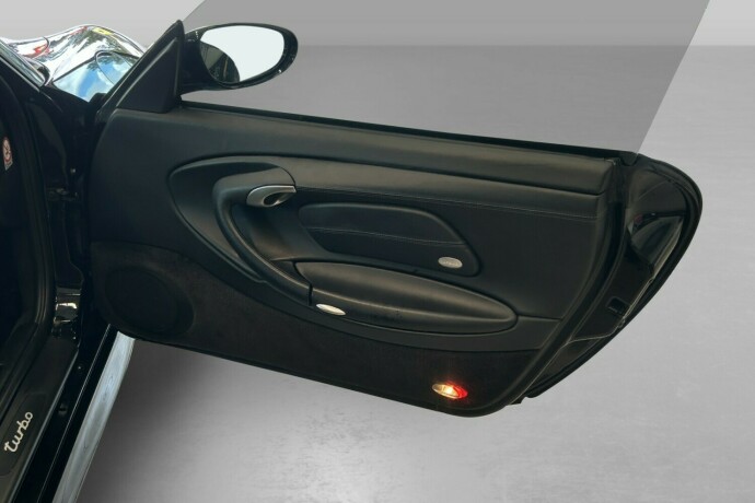 porsche-911-bensin-2001-big-12