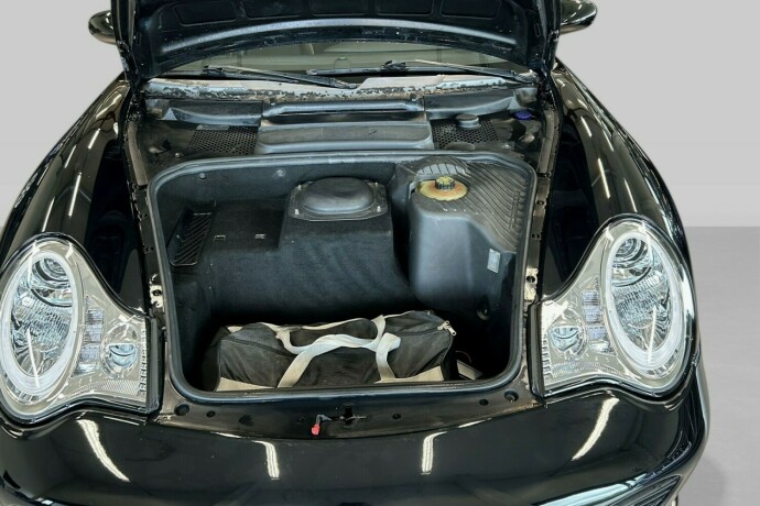 porsche-911-bensin-2001-big-15