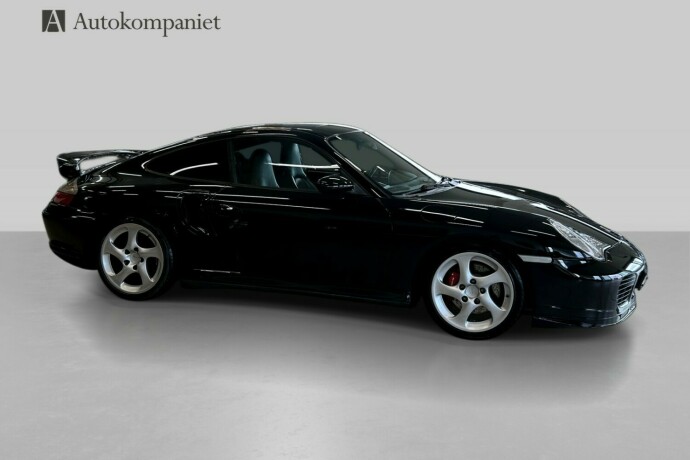 porsche-911-bensin-2001-big-3