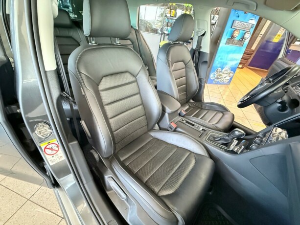 volkswagen-golf-elektrisitet-2020-big-26