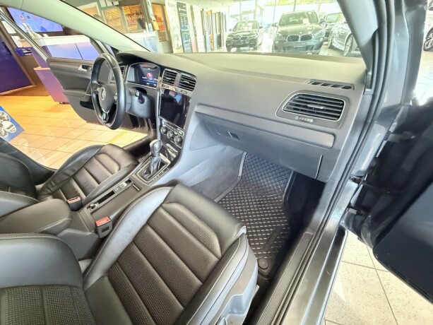 volkswagen-golf-elektrisitet-2020-big-27
