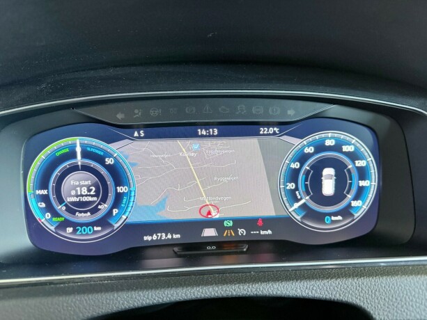 volkswagen-golf-elektrisitet-2020-big-17