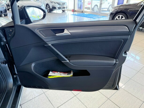 volkswagen-golf-elektrisitet-2020-big-25