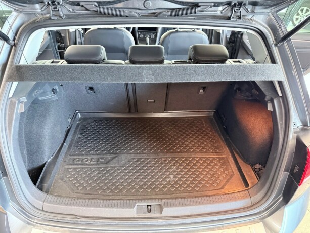 volkswagen-golf-elektrisitet-2020-big-32