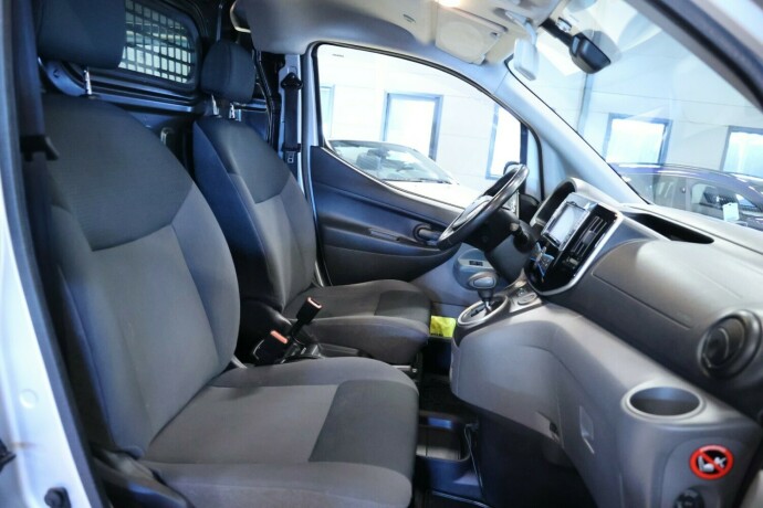 nissan-e-nv200-elektrisitet-2014-big-9