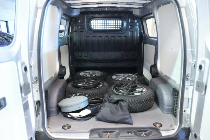 nissan-e-nv200-elektrisitet-2014-big-7